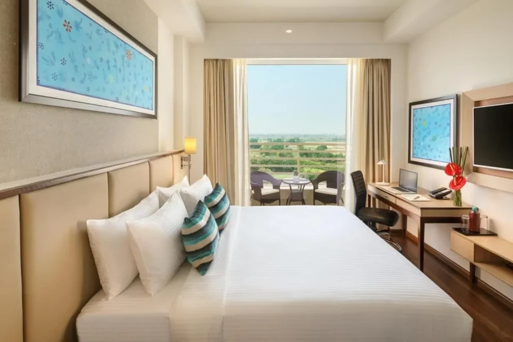 Couple Friendly Hotels in Noida