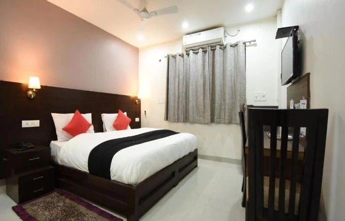 Couple Friendly Hotels in Dehradun