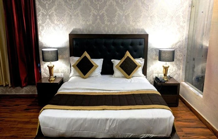 Hotels in Noida